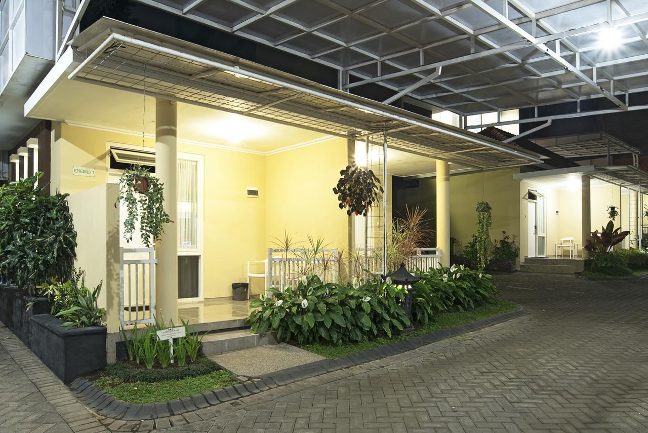 Riverstone Hotel & Cottage Batu  Exteriér fotografie